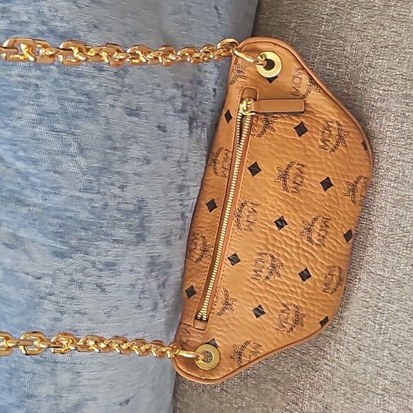 Authentic MCM mini  bum shoulder bag - Picture 8 of 10